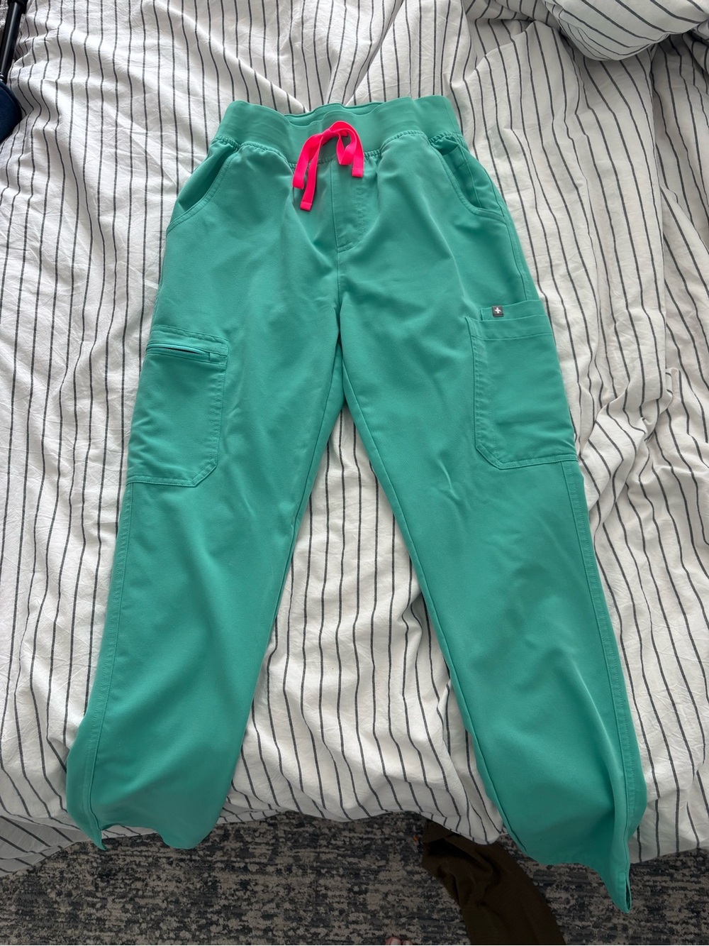 FIGS Yola Pants Surgical Green